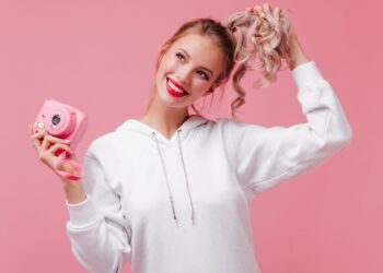 Пять иллюзий, которые навязывают нам соцсети - PSYCHOLOGUS